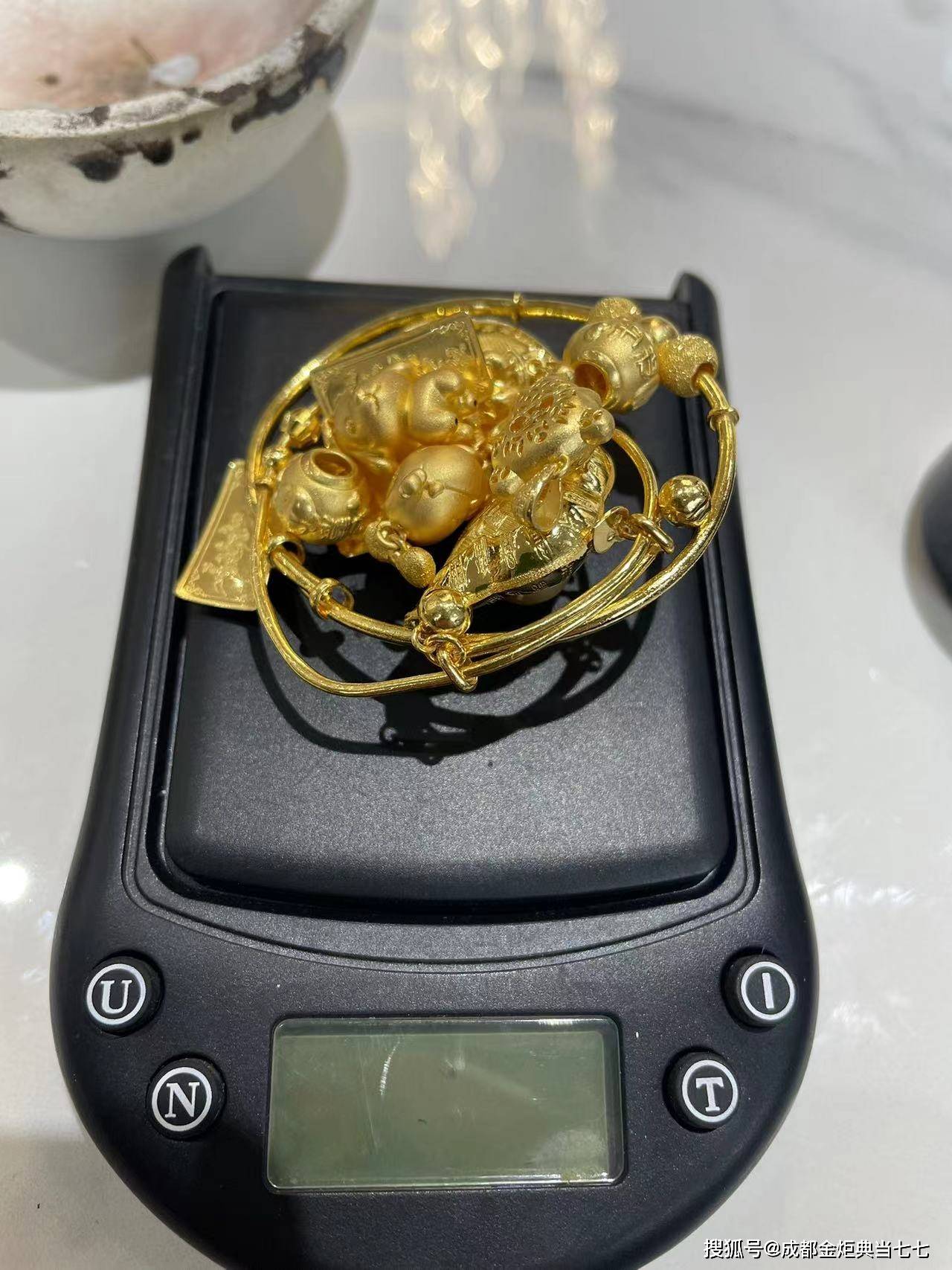 东阳最新24小时上门回收金价方法分析(最方便真实的东阳24小时上门回收黄金方法)